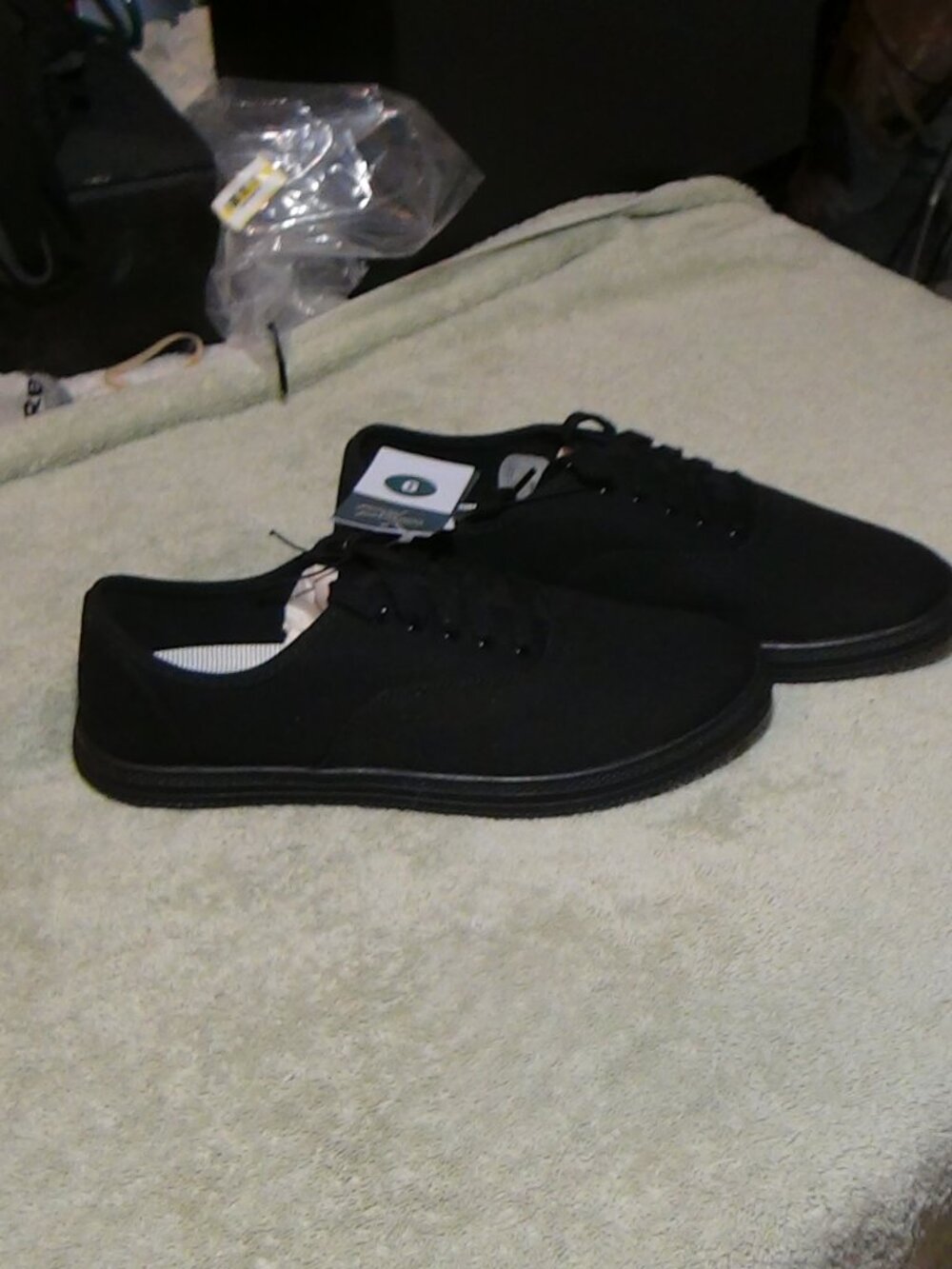 Women's Lunea Lace-up Sneakers Universal Thread Size 9 Black Canvas